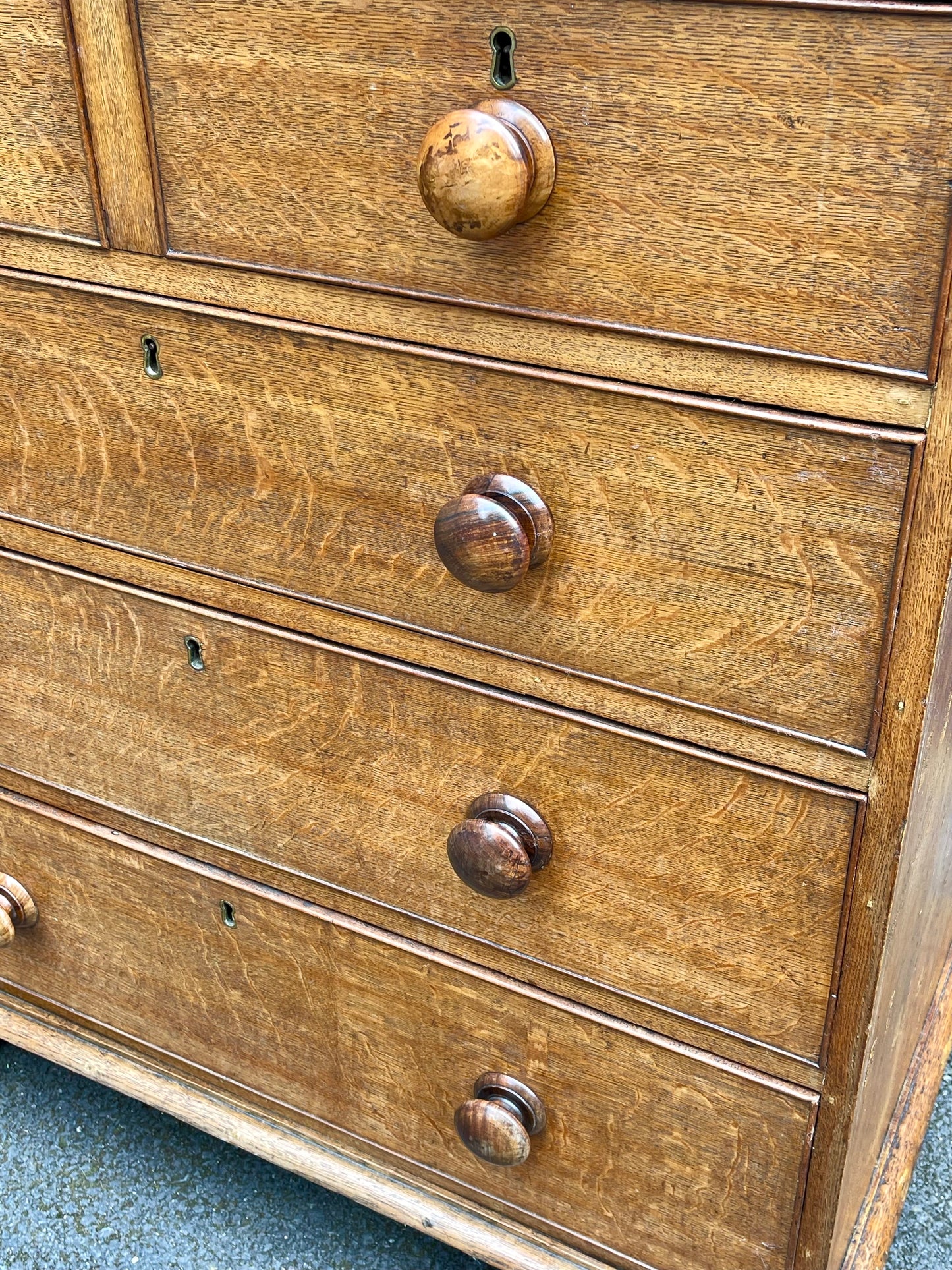 19th Century English oak chest Of drawers