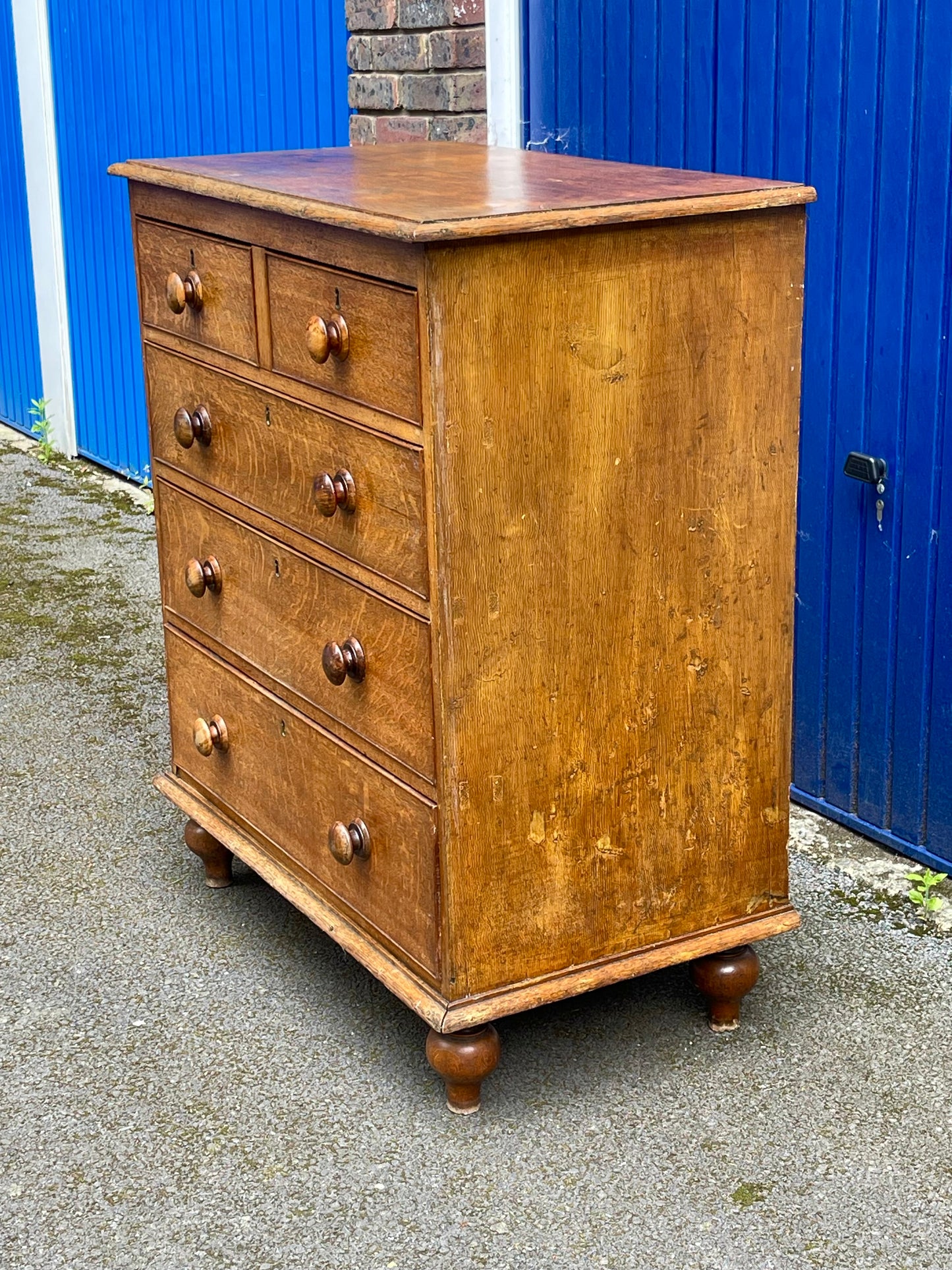 19th Century English oak chest Of drawers